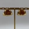 Boucles d'oreilles Noa ambre vue de dos Boucles d'oreilles Noa ambre vue de dos