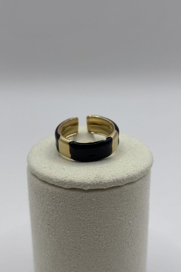 Bague Chiara petit modèle vue de face Bague Chiara petit modèle vue de face