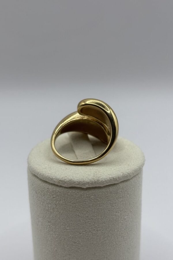 Bague Maëlle doré grand modèle vue de dos Bague Maëlle doré grand modèle vue de dos