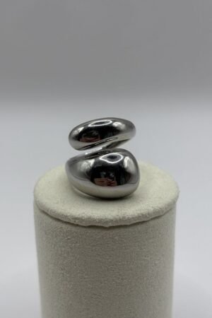 Bague Maëlle argenté grand modèle vue de face Bague Maëlle argenté grand modèle vue de face