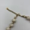 Collier Brigitte beige fermeture Collier Brigitte beige fermeture