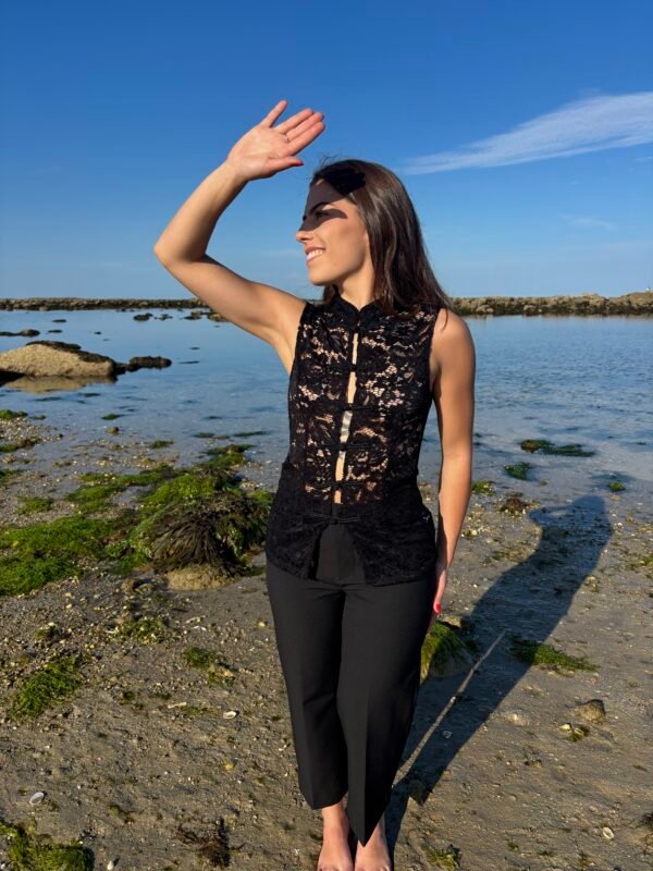 Top Nora noir de face